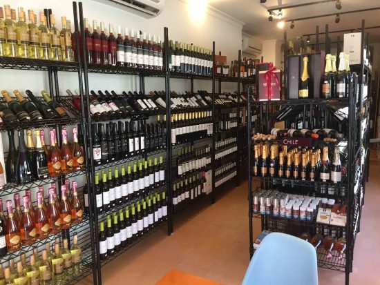 Onde comprar vinho em Salvador Enoteca Paula Gaya.